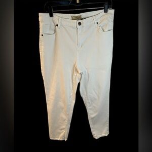 HYBRID & Co Women’s White Jeans Size 2X